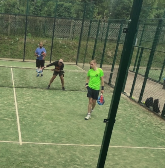 un tacticien du padel